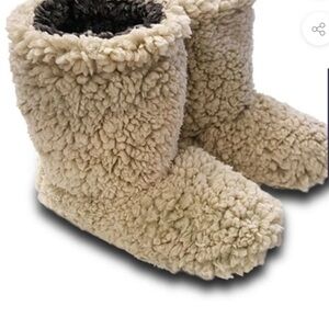 Cozy Beige Sherpa Slippers